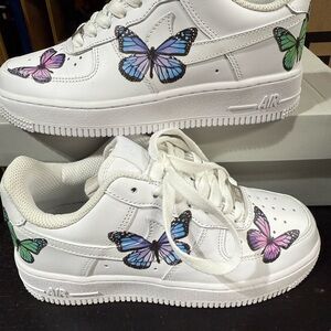 Nike Drip Creationz Air Force 1 White and Purple Sneakers with Butterfly Design